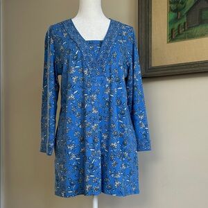 J. Jill Blue Floral V-Neck Tunic in Cotton-Tencel blend. Like new. Size S